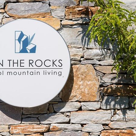 On The Rocks Aparthotel Theologos  Eksteriør bilde